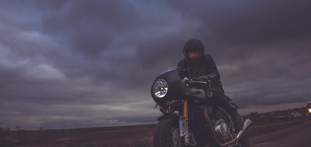 La triumph Thruxton 1200 R sportive ou pas ?